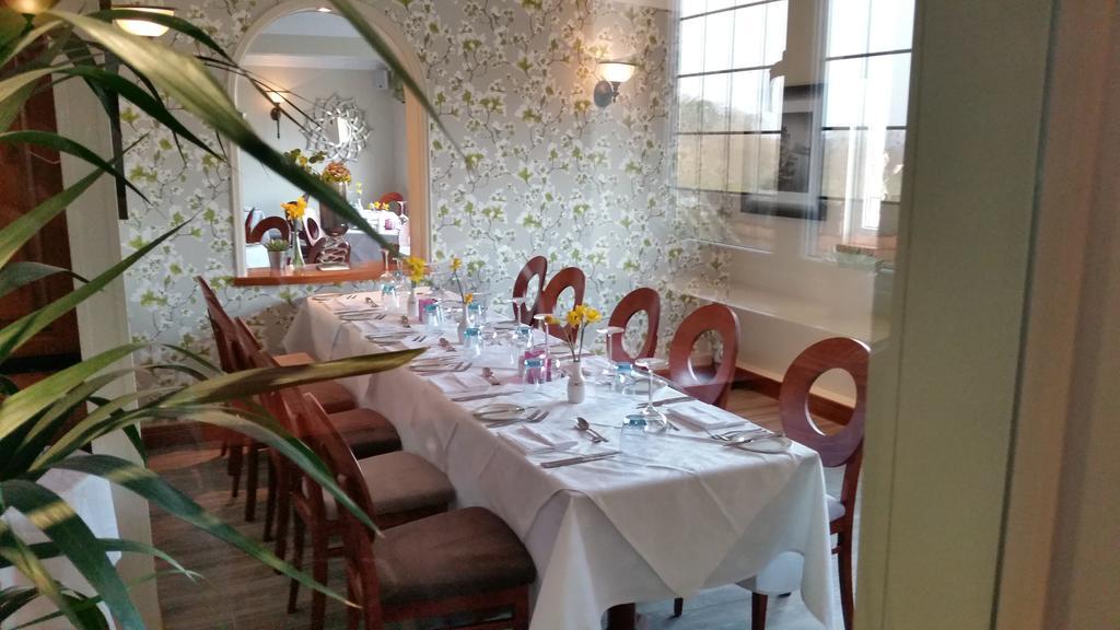 The Royal Chace Hotel Enfield Extérieur photo