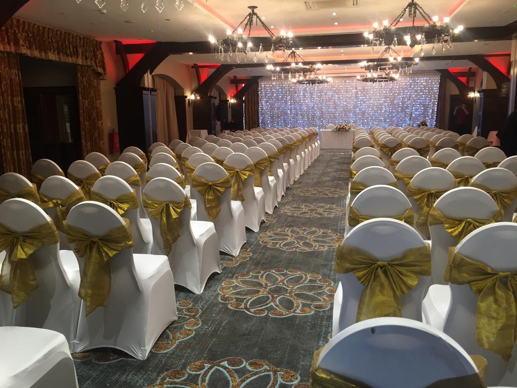The Royal Chace Hotel Enfield Extérieur photo